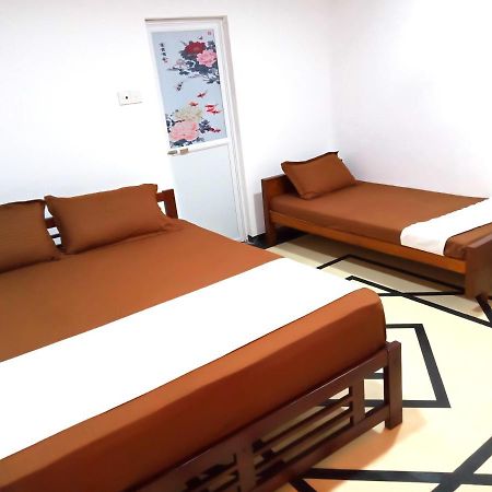 Appartamento Sobaya Anuradhapura Esterno foto