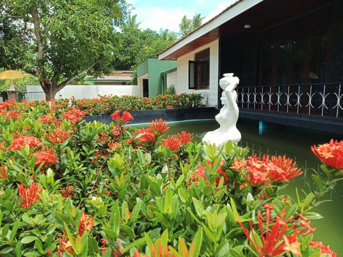 Appartamento Sobaya Anuradhapura Esterno foto