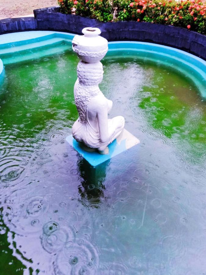 Appartamento Sobaya Anuradhapura Esterno foto