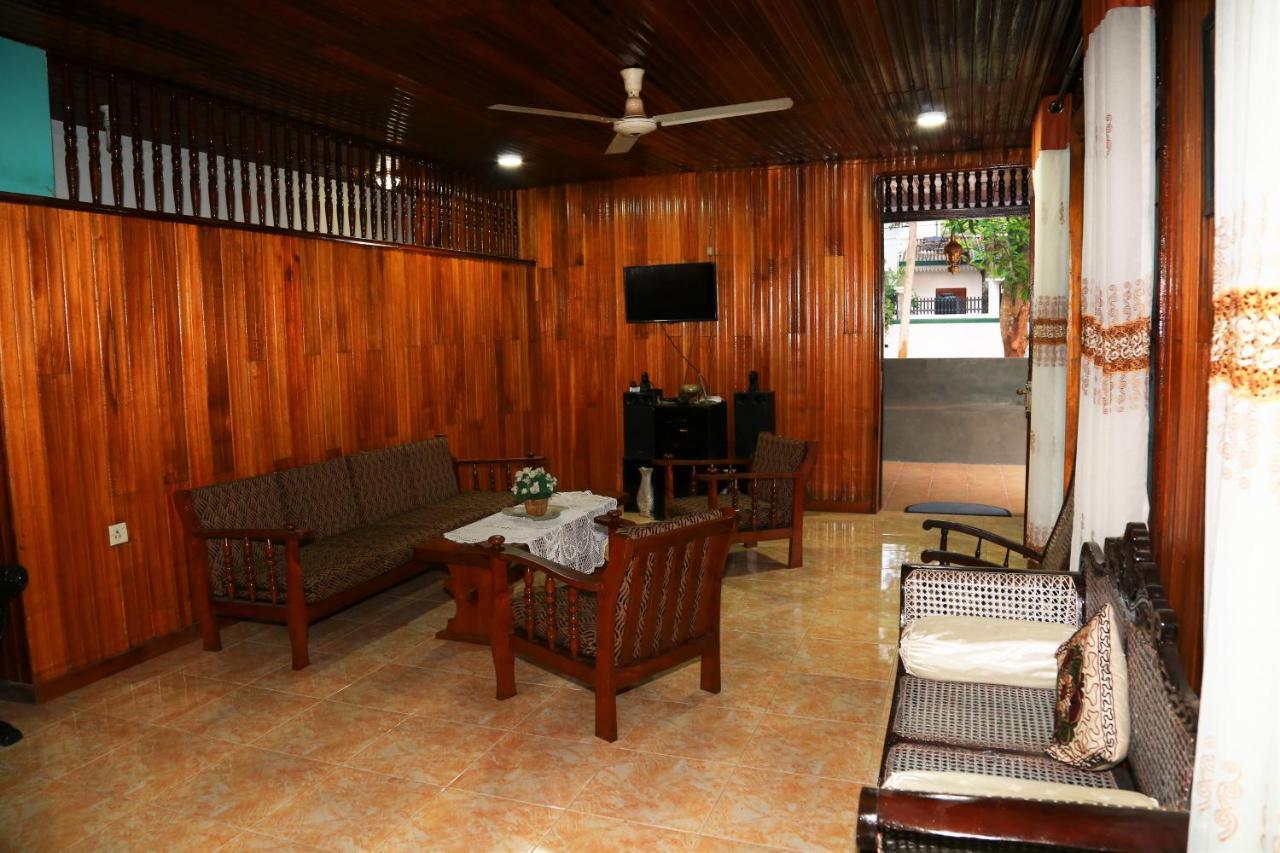 Appartamento Sobaya Anuradhapura Esterno foto